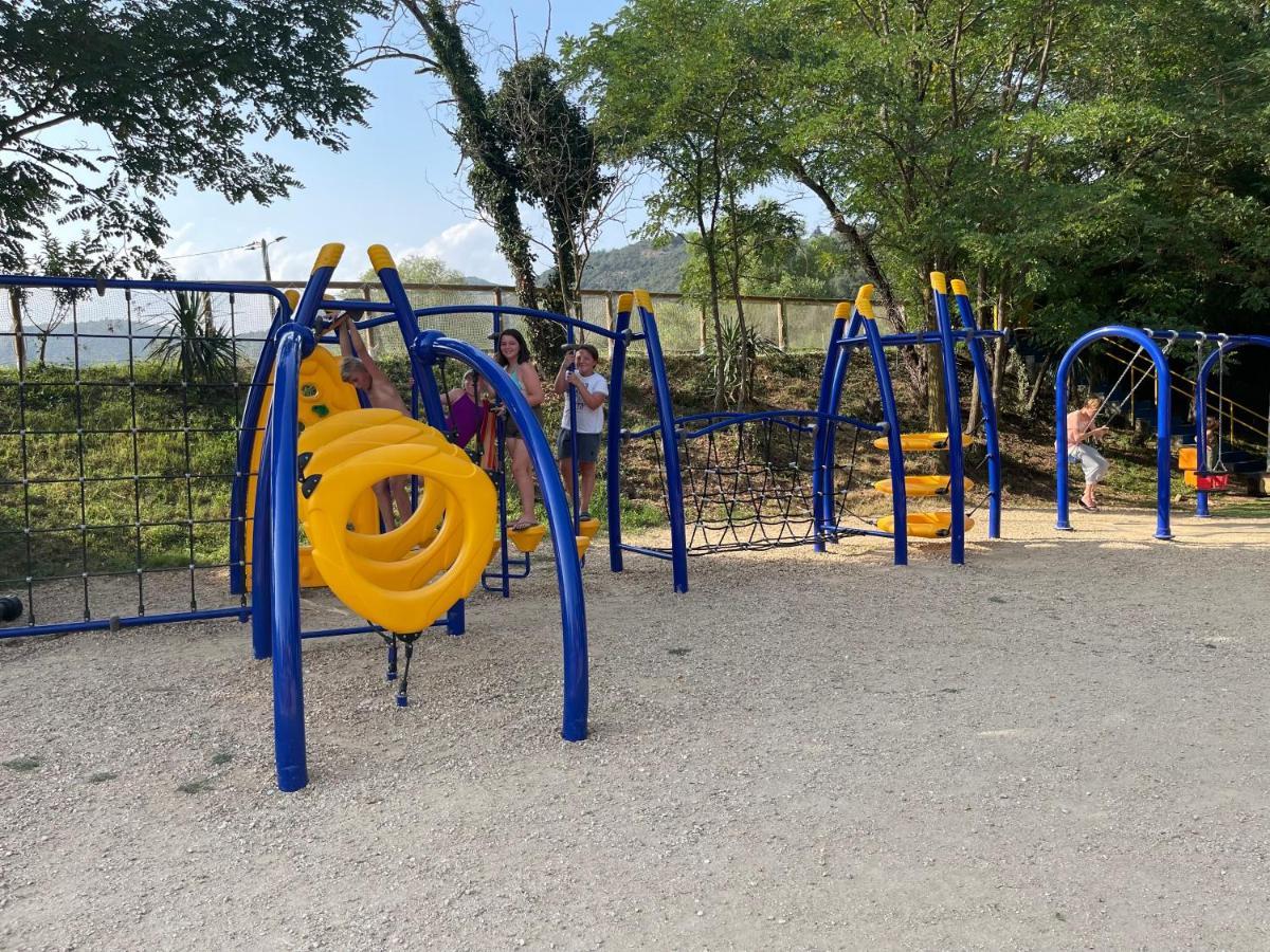 Camping Paradis Family Des Issoux Lalevade-d'Ardeche Екстер'єр фото